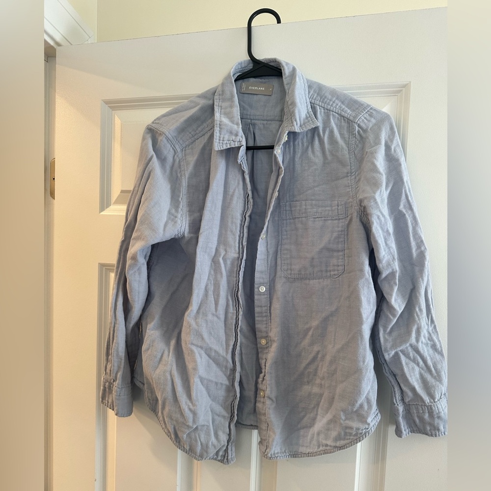 EUC Everlane size 8 light blue relaxed over shirt